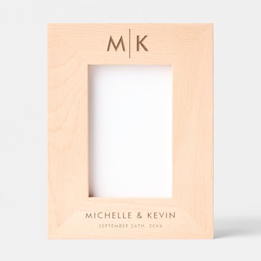 Custom Couple Wedding Modern Monogram Initials Geätzte Rahmen (Vorderseite)