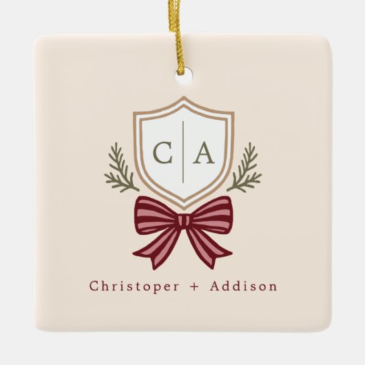 Custom Couple's Monogram Wappen Bow Weihnachten Keramikornament (Vorderseite)