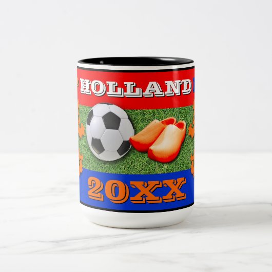Custom Dutch Flag Orange Lion Soccer Ball Zweifarbige Tasse (Mittel)