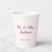 Custom Elegant Mr. & Mrs. Couple Name Monogram Pappbecher (Vorderseite)