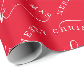 Custom Elegant Red Name Monogram Frohe Weihnachten Geschenkpapier (Rolleneckpunkt)