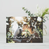 Custom Elegant Script Wedding Foto Vielen Dank Einladung (Stehend Vorderseite)