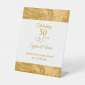 Custom Elegant Simple Gold 50-jähriges Party Sockelschild (Vorderseite)