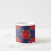 Custom Espresso Tasse, Rote Rosen auf Midnight Blu Espressotasse (Vorderseite)