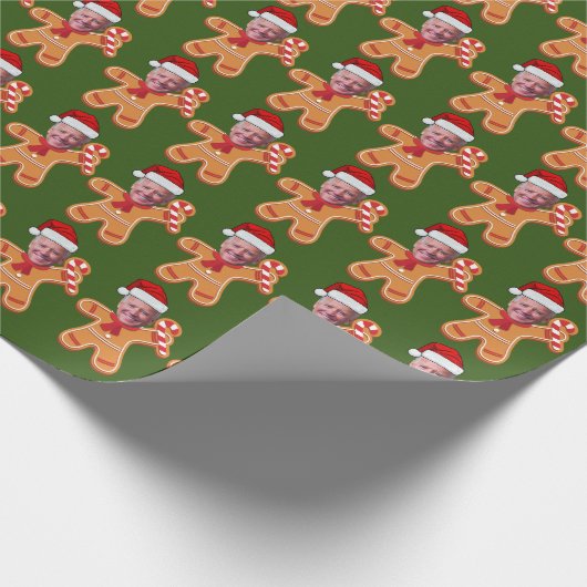 Custom Face Foto Gingerbread Funny Joe Biden Geschenkpapier (Ecke)
