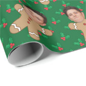 Custom Face Foto Gingerbread Men Christmas Holly Geschenkpapier (Rolleneckpunkt)