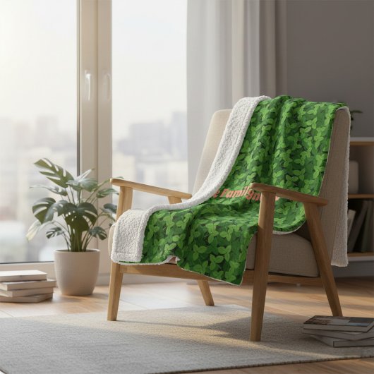 Custom Family Name Blanket with Strawberry Leaves  Fleecedecke