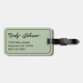 Custom Family Name in Elegant Script Sage Green Gepäckanhänger (Rückseite horizontal)