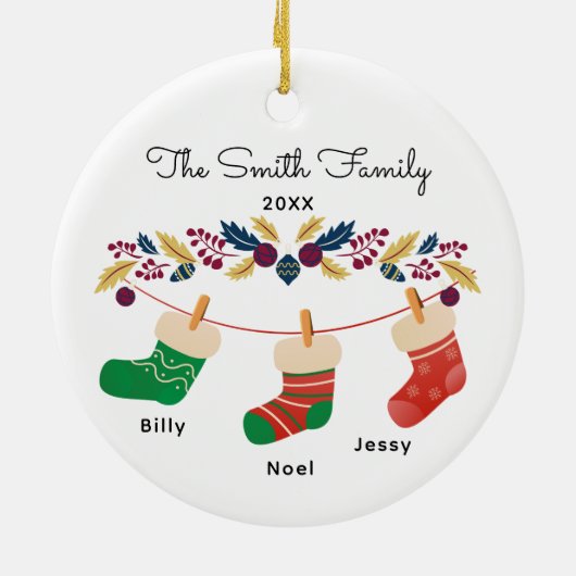 Custom Family Strumpf Weihnachten mit Namen Keramik Ornament (Hinten)