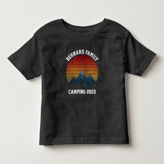 CUSTOM FAMILY WIEDERSEHEN CAMPING SUNSET BERGREISE KLEINKIND T-SHIRT (Vorderseite)