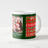 Custom Festive Red Green Christmas Photo Jumbo-Tasse (Vorderseite Rechts)