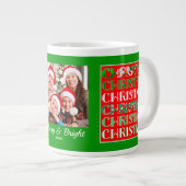 Custom Festive Red Green Christmas Photo Jumbo-Tasse (Vorderseite Rechts)