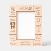 Custom First Birthday Milestone Baby Photo Wooden Geätzte Rahmen (Vorderseite)