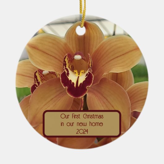 Custom "First Christmas in our new Zuhause" orchid Keramik Ornament (Vorne)