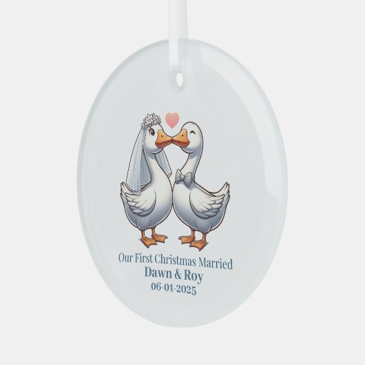 Custom first Christmas Married, personalized gift, Ornament Aus Glas (Vorderseite links)