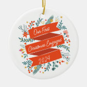 Custom First Christmas Verlobt Festive Red 2024 Keramik Ornament (Vorne)