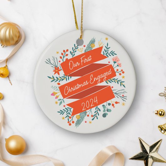 Custom First Christmas Verlobt Festive Red 2024 Keramik Ornament