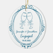Custom First Christmas Verlobt Foto Keramik Ornament (Links)