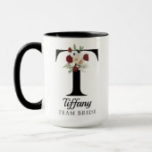 Custom Floral Alphabet Mug Gift for Bride Squad Tasse (Links)