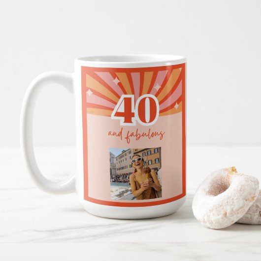 Custom Foto 40 und fabelhaft - Retro helle Pfirsic Kaffeetasse (Mit Donut)