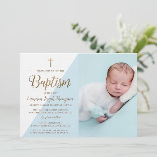 Custom Foto Baby Boy Taufe Gold Cross blau Einladung (Stehend Vorderseite)