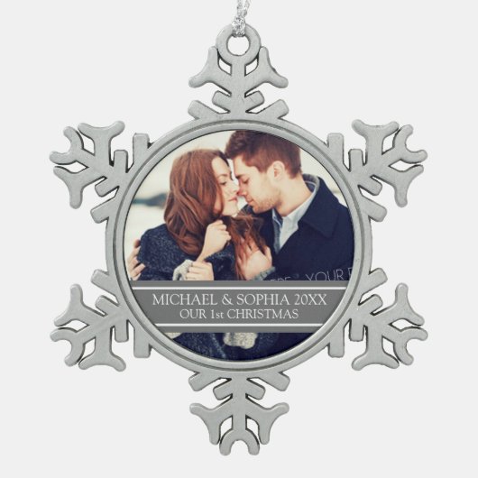 Custom Foto Couple's 1. Weihnachtsdekoration Schneeflocken Zinn-Ornament (Vorderseite)