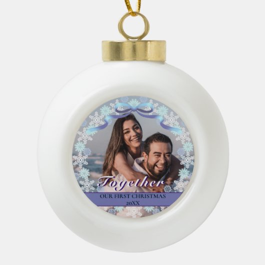 Custom Foto First Christmas Gemeinsam Lila Tone Keramik Kugel-Ornament (Vorderseite)