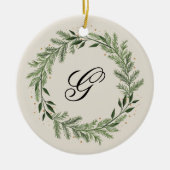 Custom Foto Monogram Pine Kranz Weihnachtsgeschenk Keramik Ornament (Vorne)
