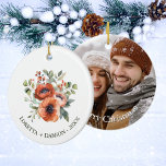 Custom Foto Orange Floral Christmas Keramik Ornament<br><div class="desc">Feiern Sie mit dieser Keramik Weihnachtsschmuck den Zauber der Liebe und der Ferienzeit. Dieses Ornament ergänzt die orangefarbenen Motive und die Eukalyptusblumenmotive, die in unserer Hochzeitssaison gefunden werden, und schafft eine harmonische und unvergessliche Verbindung zwischen Ihrem besonderen Tag und den festlichen Festlichkeiten. Die Namen der Braut und des Bräutigams sowie...</div>
