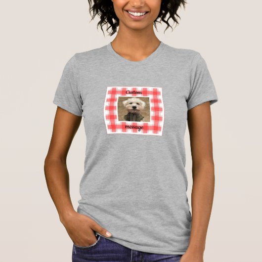 Custom Foto Red & White Country Bauernhof Kariert T-Shirt (Vorderseite)