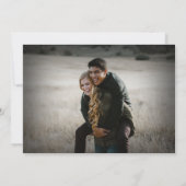 Custom Foto Rustic Wood Western Engagement Party Einladung (Rückseite)