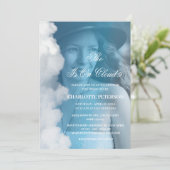 Custom Foto Sie ist auf Cloud 9 Brautparty Einladung (Stehend Vorderseite)