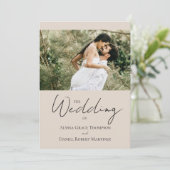 Custom Foto Website neutrale ästhetische Hochzeit Einladung (Stehend Vorderseite)