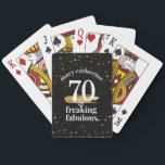 Custom Funny Birthday Freaking Fab Spielkarten<br><div class="desc">Diese Personalisierten Spielkarten sind mit ihrem Namen bedruckt und eignen sich perfekt zum Geburtstag. Das lustige "50 und Freaking Fabulous" Sprichwort mit goldenen Glitzern wird sie zum Lächeln und Lachen bringen ... nur für den Fall, dass der Geburtstag ein großer ist ;) Das Zeitalter auf den Karten ist für den...</div>
