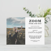 Custom Funny Quote Foto Abschluss Einladung (Stehend Vorderseite)