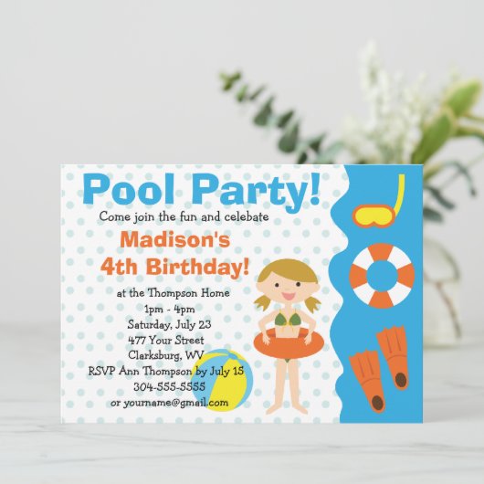 Custom Girl Birthday Pool Party Einladung (Stehend Vorderseite)
