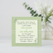 Custom Green Dragonfly Square Hochzeitseinladung Einladung (Stehend Vorderseite)