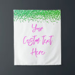 Custom Green Glitzern Birthday Party Foto Stand Wandteppich<br><div class="desc">individuelle Kulisse für Foto-Stand,  Tinkle-Glitzer-Kulisse zum Jubiläum,  Brautparty-Kulisse für das Wochenende,  Hochzeitsstand funkelnd,  süße 16 Quinceanera 40. 50.,  glänzende Kulisse für Geburtstagsparty,  personalisierte 30. 21. 15. Willkommensschild,  Hintergrund grün und rosa</div>