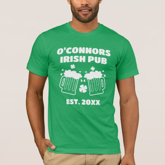 Custom green Irish Pub Tshirt für St Patrick's Day (Vorderseite)