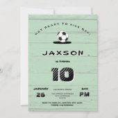 Custom Green Soccer Birthday Invitation Einladung (Vorderseite)