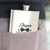 Custom Groomsman Name Bow Tie Wedding Party Gift Flachmann (Beispiel)