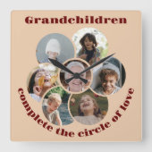 Custom Großmutter/Kinder 7 Circle Foto Collage Quadratische Wanduhr (Vorderseite)