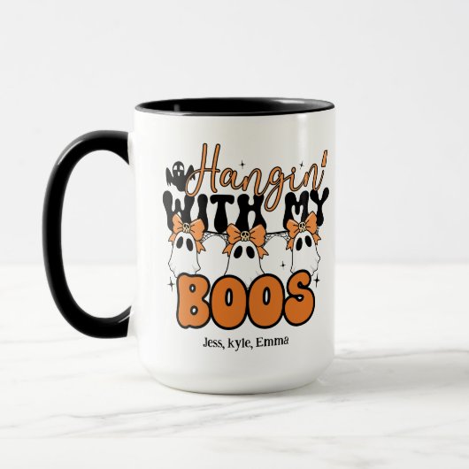 Custom Halloween Mama Hangin' mit meinen Boos Tasse (Links)