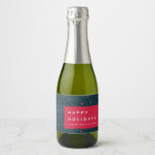 Custom Happy Holidays Spruce Berries Modern Red Schaumweinetikett (Vorderseite)