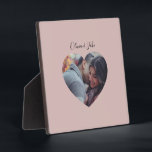 Custom Heart Foto Newlyweds Wedding-Geschenk Fotoplatte<br><div class="desc">Eine angenehme,  helle Frühlingsholzfarbe präminiert. Minimalistische,  moderne,  schicke,  pastellfarbene Ästhetik in minter fester Farbe. Minze Wohngestaltung,  minte Dekoration der Hochzeitsfeiern ästhetisch,  Minzküche,  Minzfarbe.</div>