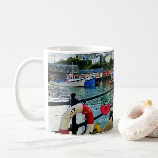 Custom Heart Mevagissey Hafen Lifebuoy Cornwall Kaffeetasse (Mit Donut)