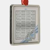 Custom Hearts Ice Blue Ribbon Ornament Aus Metall (Rechts)