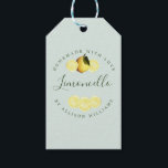 Custom Homemade Limoncello Mint Green Geschenkanhänger<br><div class="desc">Eleganter und moderner limoncello-Geschenktag mit dem Text limoncello, hausgemacht mit Liebe und Ihrem Namen in chic script kalligraphie und moderne Typografie auf einem hellen, minzgrünen Hintergrund mit einer stilvollen Touch von hübschen Aquarelllemon und Zitronenslicen. Fügen Sie einfach Ihren Namen oder Ihre Firma hinzu. Exklusiv für Sie entworfen von Happy Dolphin...</div>