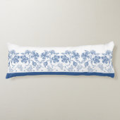 Custom Indigo Blue Floral Border Body Pillow Seitenschläferkissen (Vorderseite)