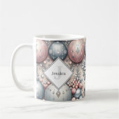 Custom Initial Silver and Pink Christmas Baubles Kaffeetasse (Links)